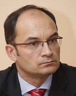 Victor Nesterenko